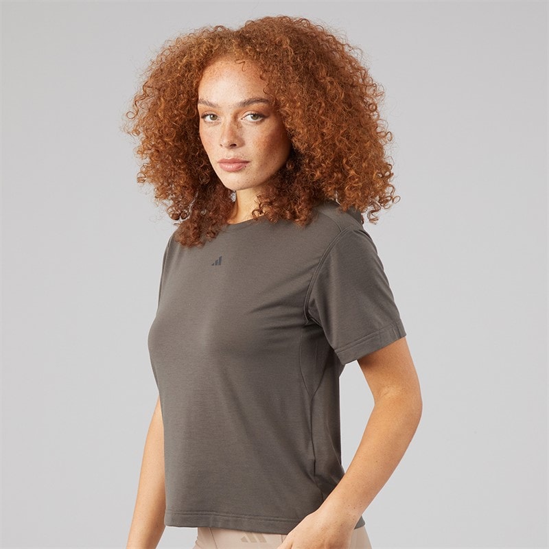 Womens Primelift Back Cutout 3-Stripes T-Shirt Shadow Olive - Image 3