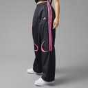 Womens Adicolour Teamgeist Oversized Woven Track Pants Black/Semi Lucid Fuchsia