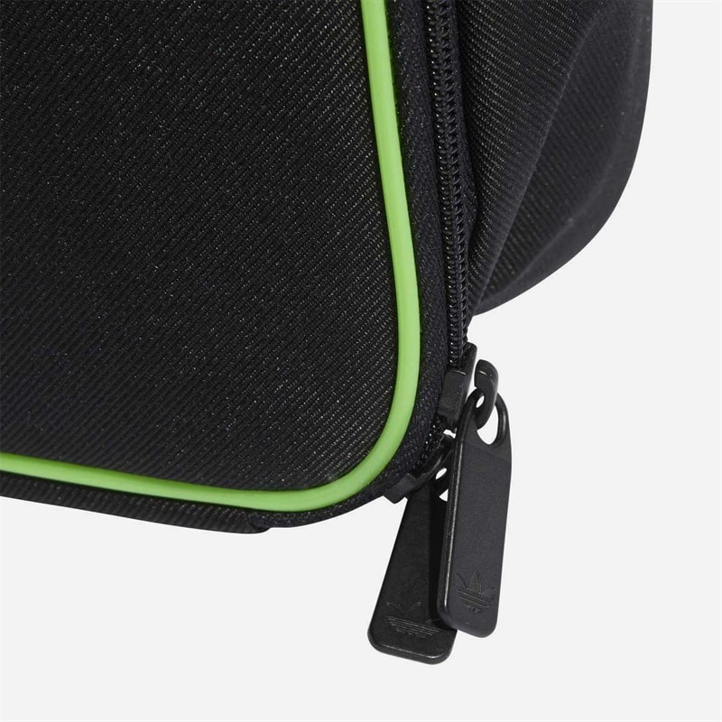 Kids x Minecraft Originals Airliner Lunchbag Black - Image 5