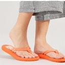 Womens Invisa Flip Flops Coral