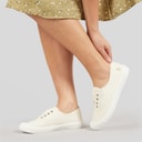 Womens Anita Canvas Pumps Off White