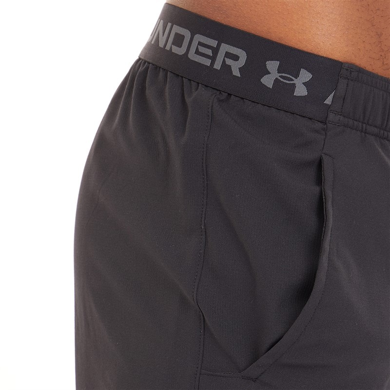 Mens UA Vanish Woven 6 Inch Shorts Black/Pitch Grey - Image 3