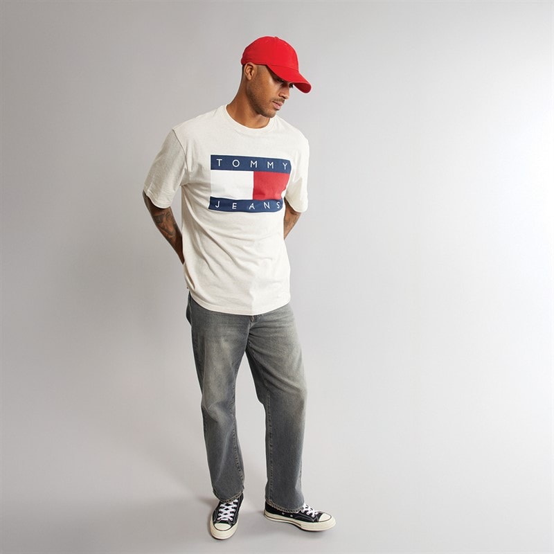 Tommy Jeans Mens Flag Logo T-Shirt Off White - Image 3