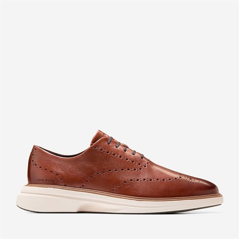 Cole Haan Mens Original Grand Cityspectre Wingtip Oxford Shoes Woodbury/Natural/Ivory - Image 1