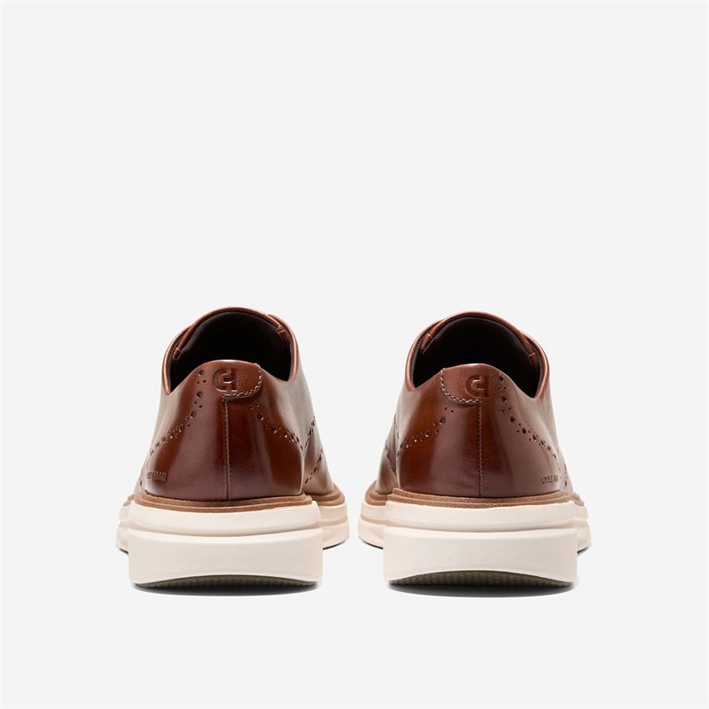 Cole Haan Mens Original Grand Cityspectre Wingtip Oxford Shoes Woodbury/Natural/Ivory - Image 3