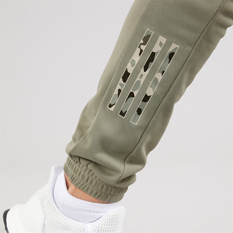 adidas Mens Train Essentials Camo Training Joggers Silver Pebble - Image 5