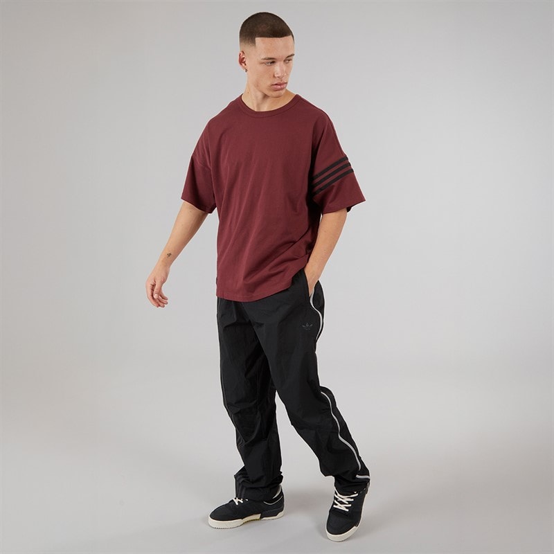 adidas Originals Mens Adicolor Neuclassics T-Shirt Shadow Red - Image 4