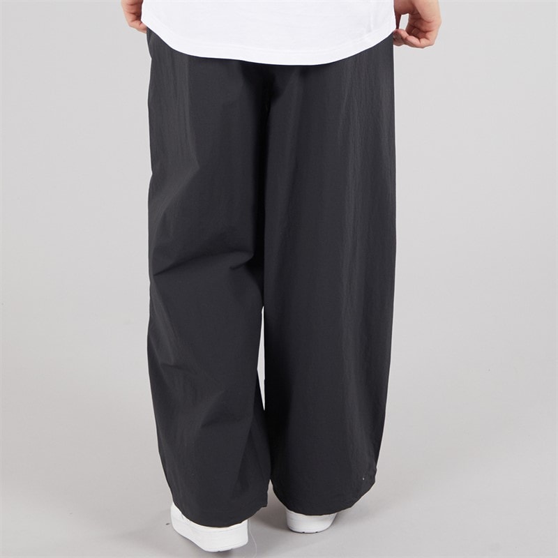 adidas Originals Mens Premium Essentials Utility Parachute Pants Black - Image 2