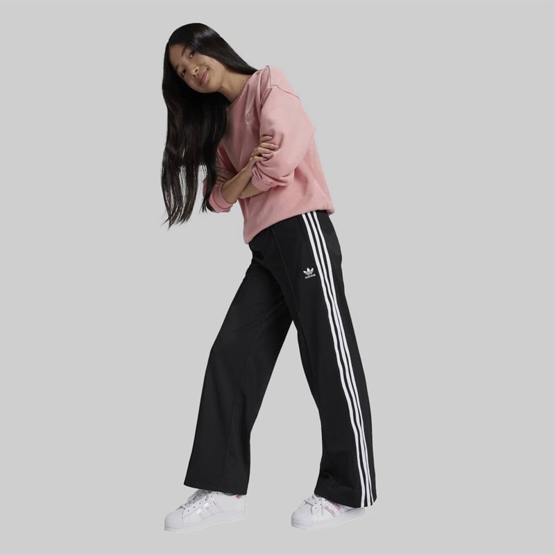 adidas Originals Junior Girls Adicolor Wide Track Pants Black - Image 4