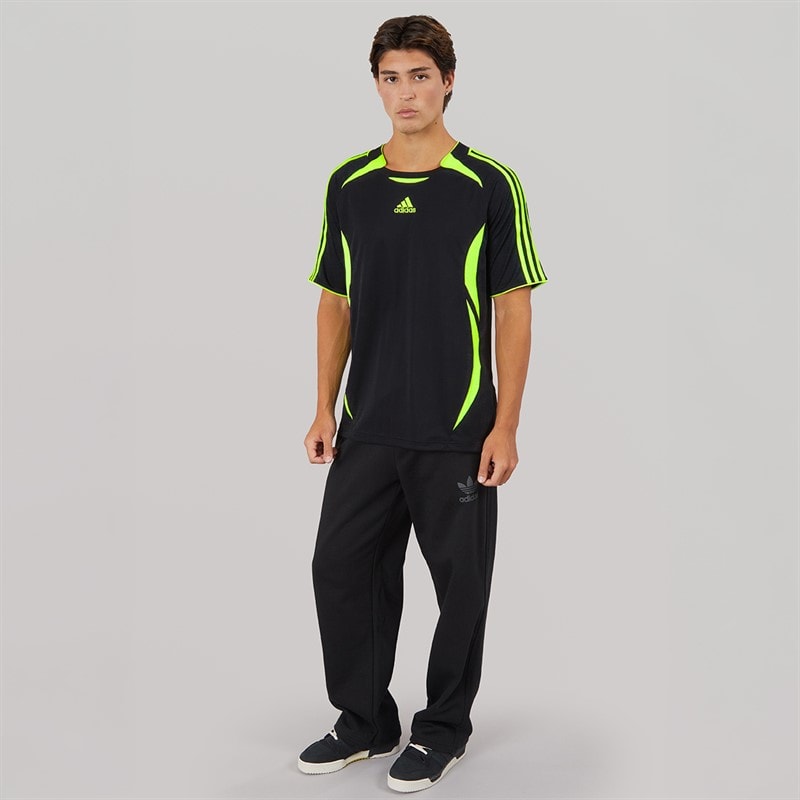 adidas Originals Mens Teamgeist Adicolor T-Shirt Black/Signal Green - Image 3