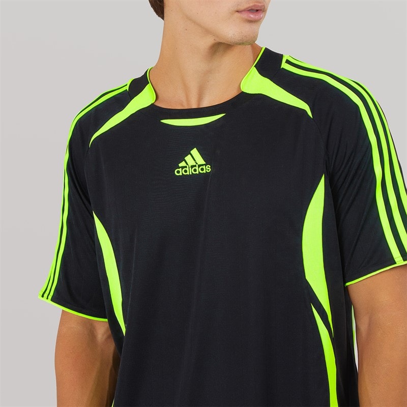 adidas Originals Mens Teamgeist Adicolor T-Shirt Black/Signal Green - Image 4