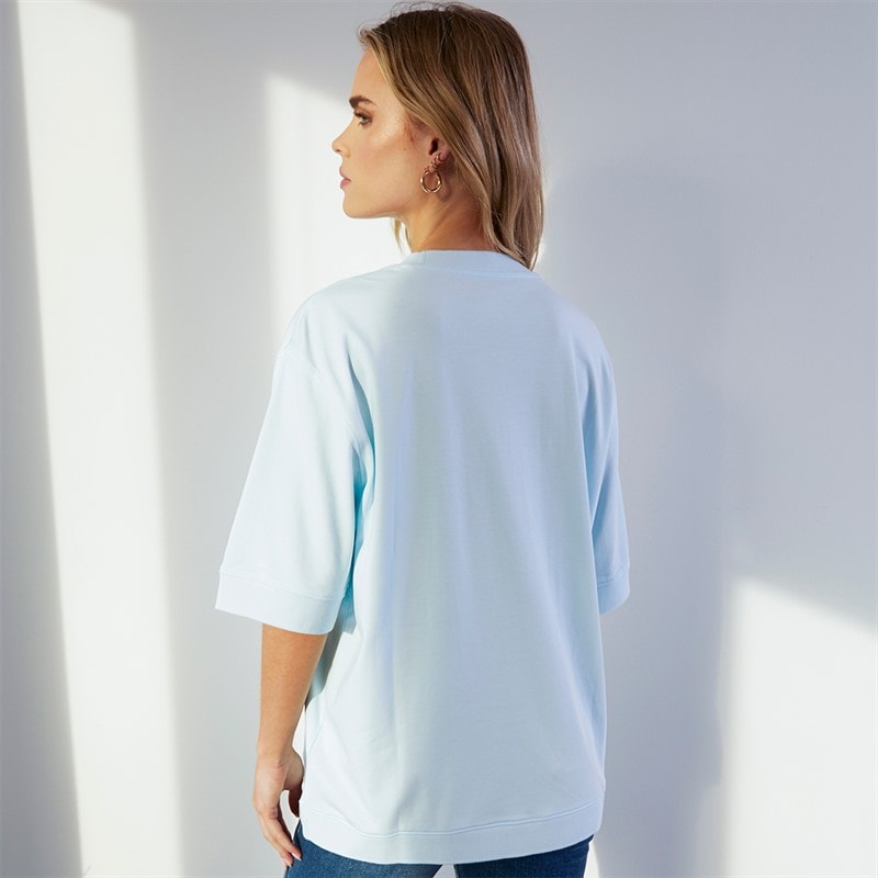 Calvin Klein Womens Oversized T-Shirt Cooling Spray - Image 2