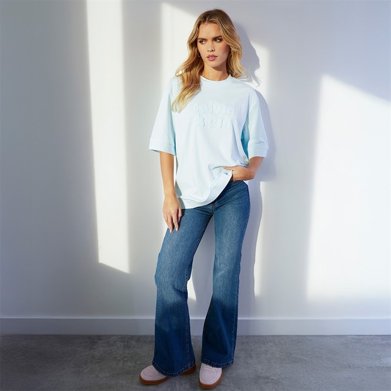 Calvin Klein Womens Oversized T-Shirt Cooling Spray - Image 3