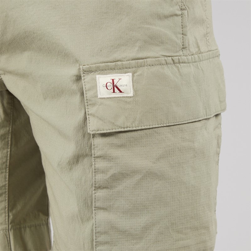 Calvin Klein Mens Washed Cargo Shorts Laurel Oak - Image 3