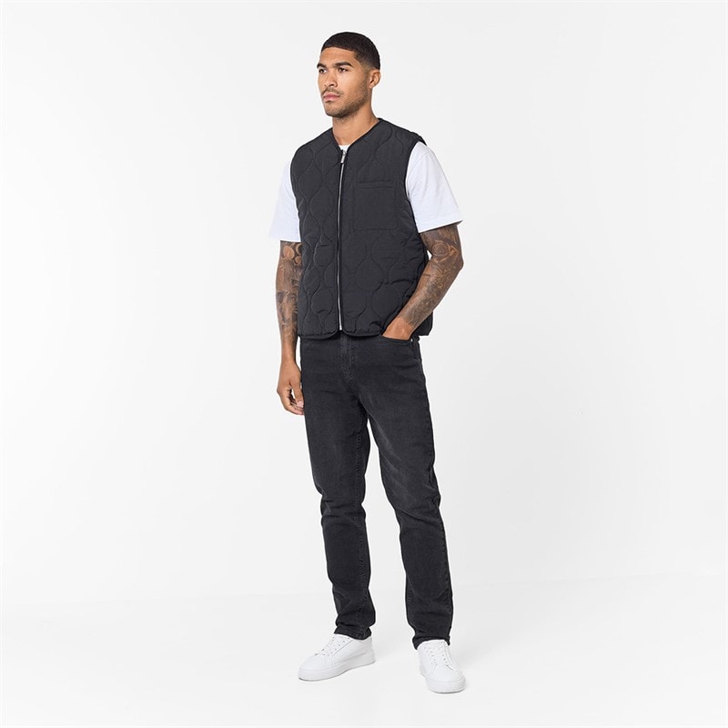 Closure London Mens Onion Quilted Gilet Black - Image 2