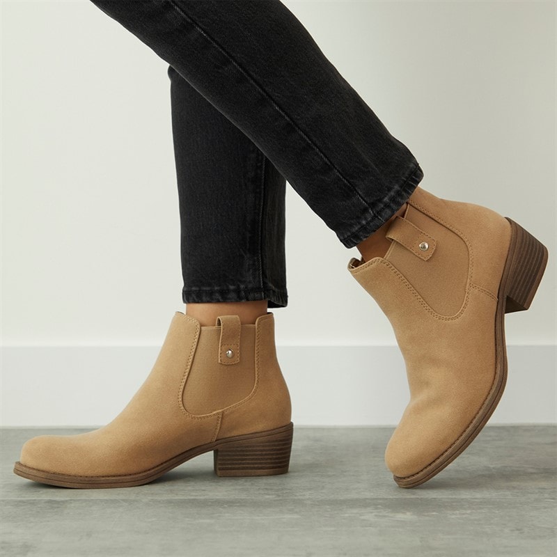 Rocket Dog Womens Richie Heeled Chelsea Boots Taupe - Image 1