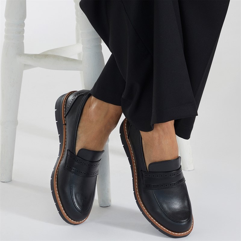Board Angels Womens Diane Loafers Black PU