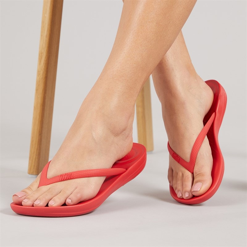 FitFlop Womens Iqushion Flip Flops High Risk Red - Image 1