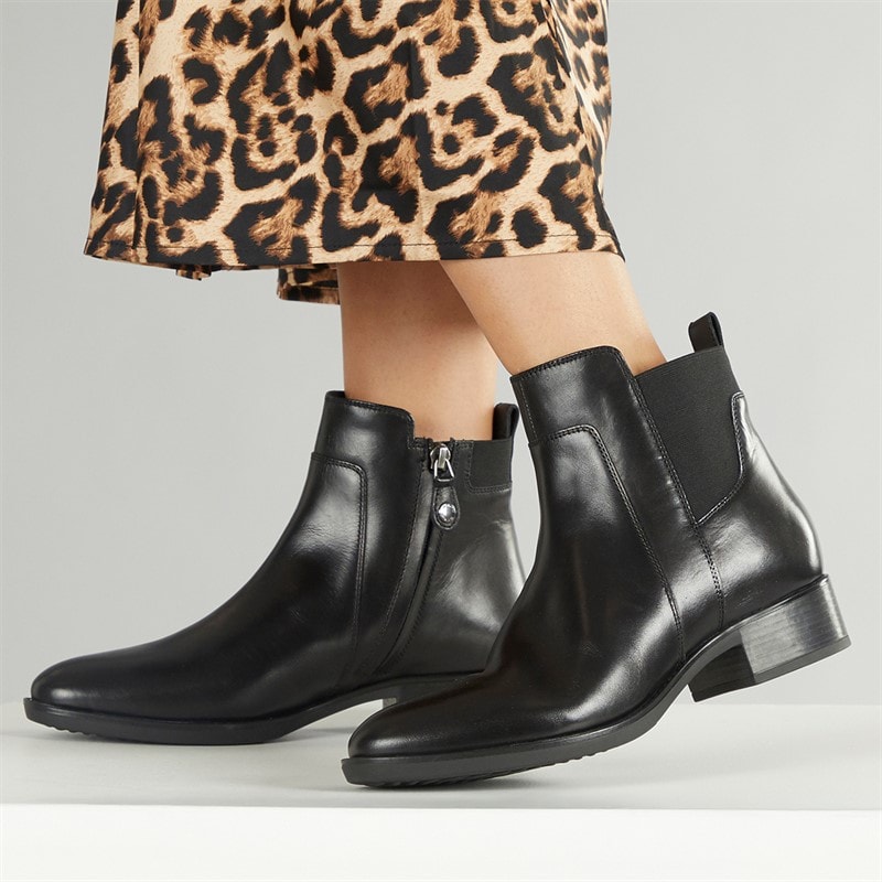 GEOX Womens Felicity Chelsea Boots Black