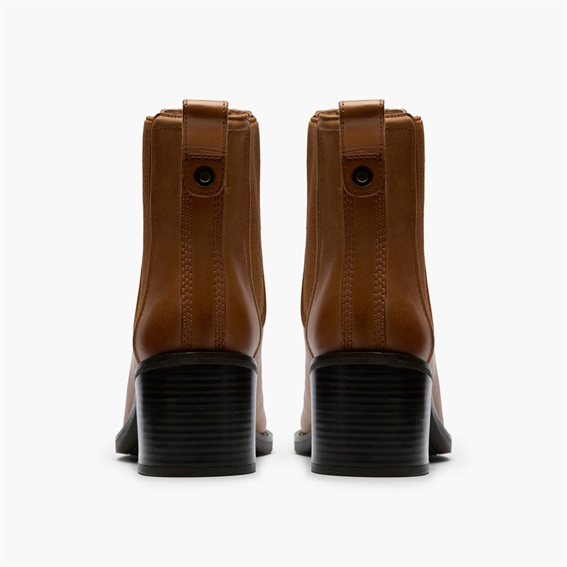 Clarks Womens Chamberly D-Fit Heeled Chelsea Boots Tan - Image 3