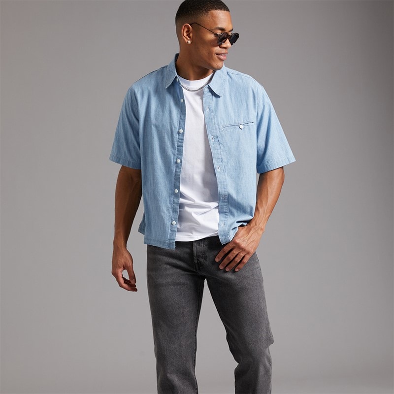 Levi's Mens Short Sleeve Zandt Boxy Shirt Charlie Light Chambray - Image 5
