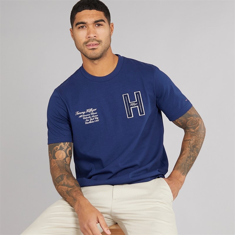 Tommy Hilfiger Mens Varsity Hilfiger T-Shirt Preppy Navy - Image 1