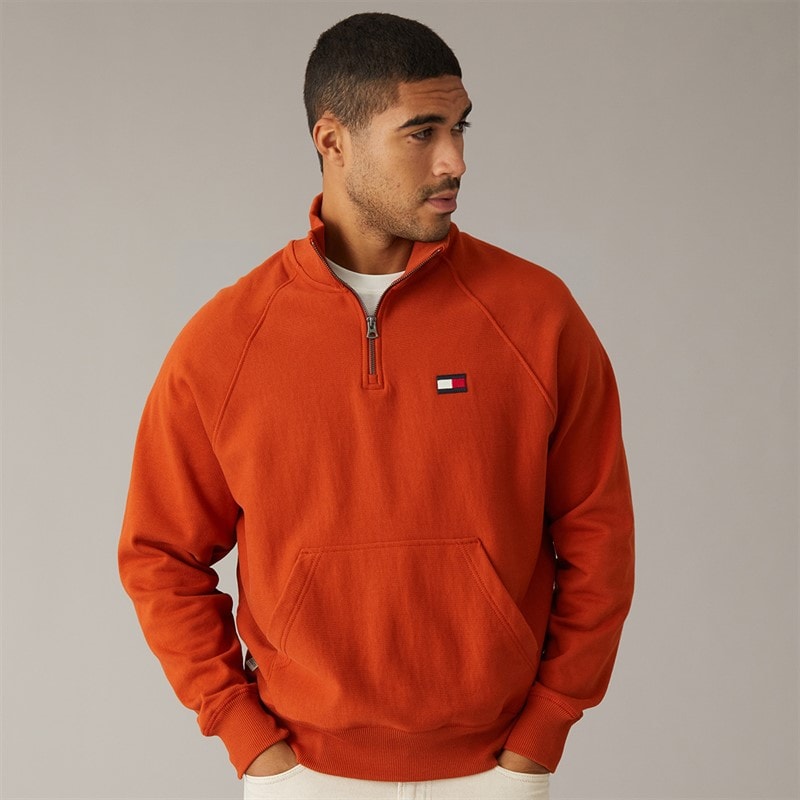 Tommy Hilfiger Mens Tommy Flag Elevated 1/4 Zip Sweatshirt Rusty Ochre