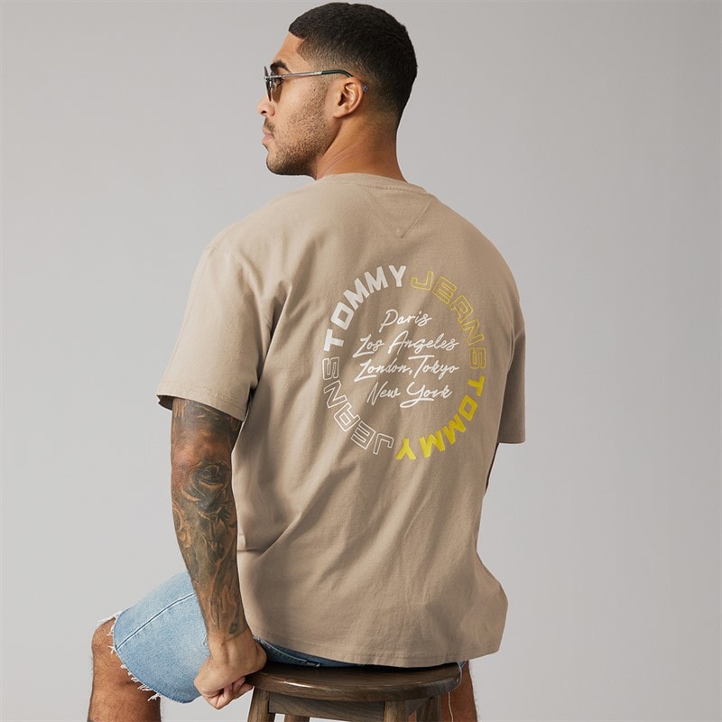 Tommy Hilfiger Mens Relaxed Sign Circle T-Shirt Limestone Dust - Image 1