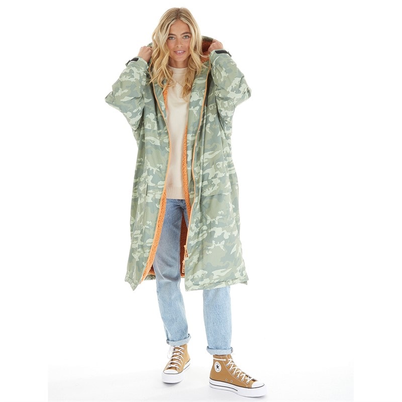 L'amore Couture Womens Rue Waterproof Changing Robe Camo/Orange - Image 4