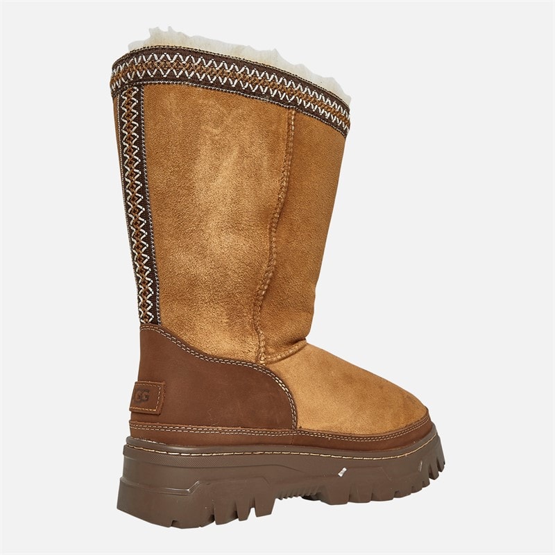 UGG® Womens Classic Tall Trailgazer Boots Chestnut - Image 4