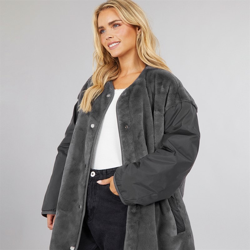 UGG® Womens Amilea Reversible Quilted Jacket Ink - Image 3