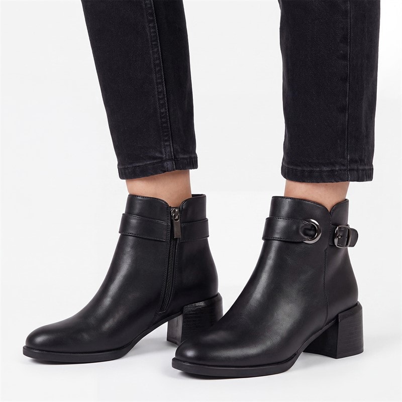 Lotus Womens Drummond Ankle Boots Black