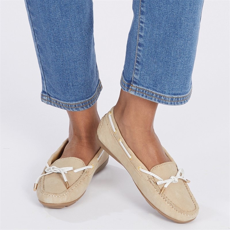 Chatham Marine Womens Paxos Driving Moccasins Sand